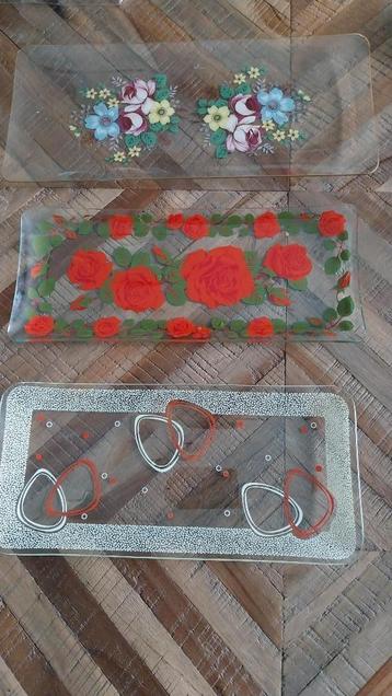 Vintage cakeschalen beschikbaar voor biedingen