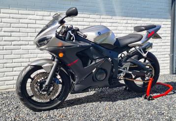 Te koop: Yamaha YZF-R6 uit 2003, injectie beschikbaar voor biedingen