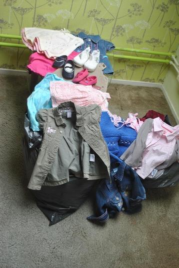 Babykleding, meisje, 2 zakken vol, mt 56,62 en 68 beschikbaar voor biedingen