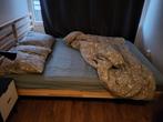 Bedframe and the mattress (bonus duvet n pillow), Huis en Inrichting, Slaapkamer | Bedden, Zo goed als nieuw, Ophalen
