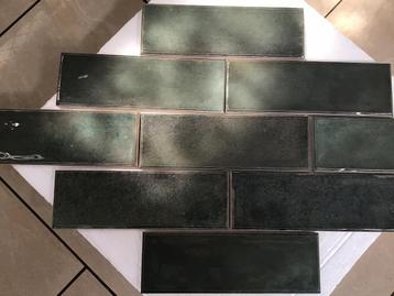 Restpartij EL Barco Handvorm tegels olijfgroen 6,5x20 cm beschikbaar voor biedingen