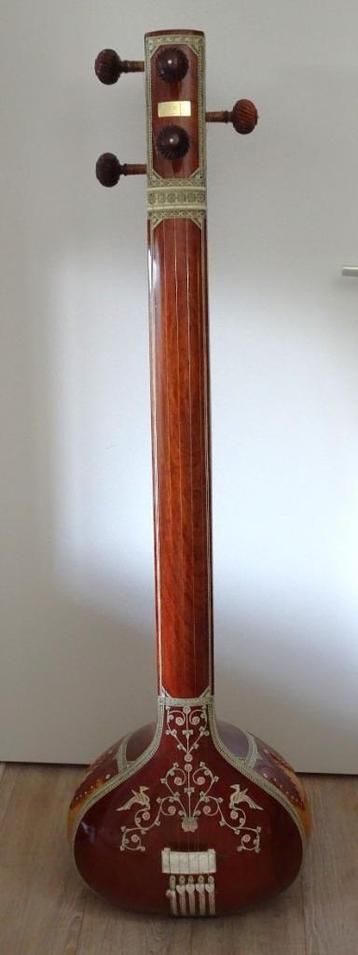 5 string Indian male tanpura  beschikbaar voor biedingen