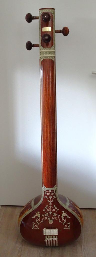 5 string Indian male tanpura, Muziek en Instrumenten, Snaarinstrumenten | Overige, Zo goed als nieuw, Overige typen, Ophalen