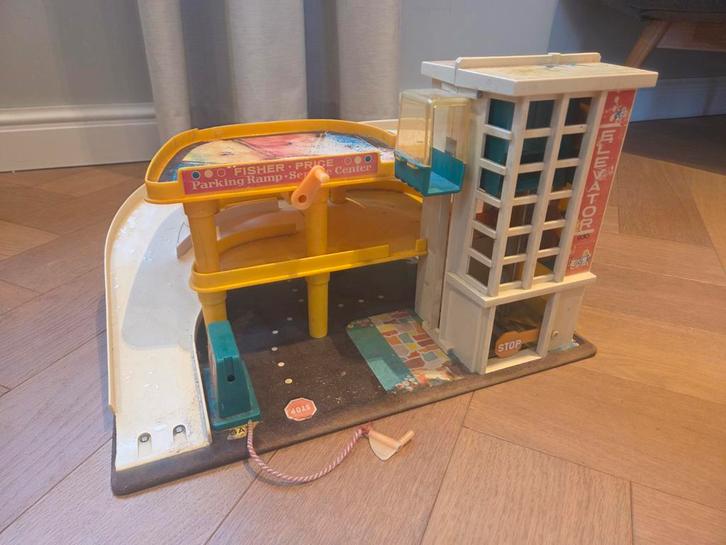 Vintage Fisher Price Speelgoed Garage met Lift, Kinderen en Baby's, Speelgoed | Thomas de Trein, Gebruikt, Ophalen