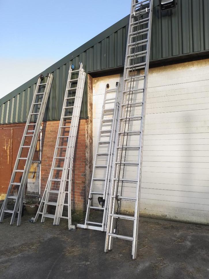 Ladder 6-10mtr Dirks Altrex Solide 2/3dlg hoge reformladder, Doe-het-zelf en Verbouw, Ladders en Trappen, Gebruikt, Ladder, 4 meter of meer