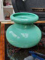 mintgroene vaas 80s 14 cm, Huis en Inrichting, Overige kleuren, Ophalen of Verzenden, Minder dan 50 cm, Glas