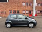 Citroën C1 1.0i 68PK 5D 2013 Grijs incl. winterbanden!, Auto's, Voorwielaandrijving, Stof, Zwart, 4 stoelen