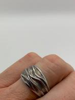 S366 Prachtige zilveren ring Finse rimpels maat 17,75, Sieraden, Tassen en Uiterlijk, Ringen, Ophalen of Verzenden, 17 tot 18