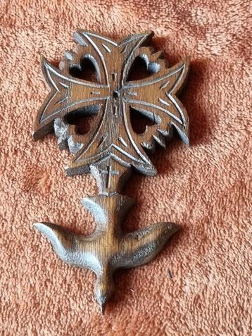 Hugenotenkruis hout ca. 11 cm beschikbaar voor biedingen