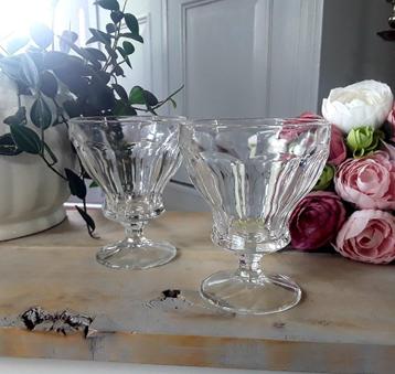 Vintage ijscoupes, dessertglas, cocktailglas, glazen (2x)  beschikbaar voor biedingen