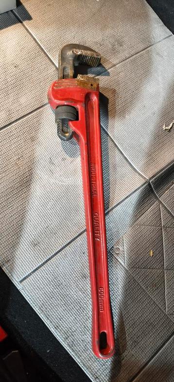 Gebruikte Pijpsleutel - 600mm beschikbaar voor biedingen