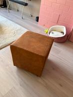 Cognac kleurige hocker/poef, Minder dan 50 cm, Gebruikt, Vierkant, Ophalen of Verzenden