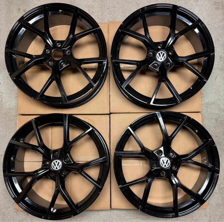 5x12 19" Estoril R Golf Caddy Troc GTI GTD GTE Skoda Seat, Auto-onderdelen, Banden en Velgen, Velg(en), All Season, 19 inch, 225 mm