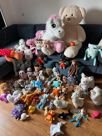 Set knuffels / knuffelbeer beschikbaar voor biedingen