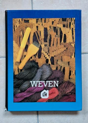 Weven Boek - Inspiratie en Technieken beschikbaar voor biedingen