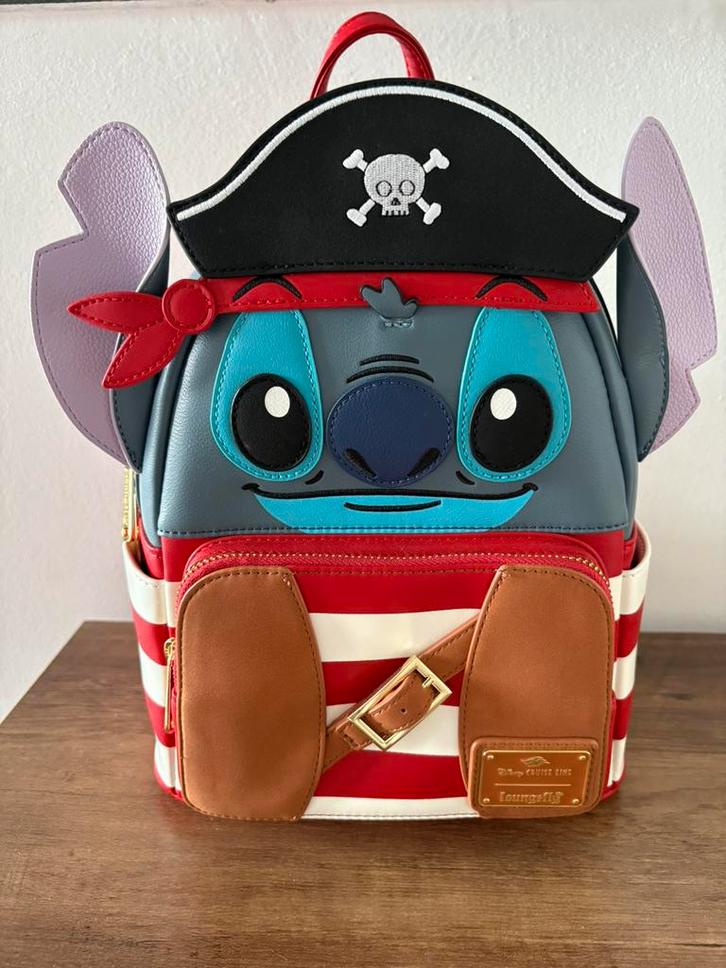 Disney exclusive cruise line stitch loungefly rugzak, Verzamelen, Disney, Nieuw, Beeldje of Figuurtje, Overige figuren, Ophalen of Verzenden