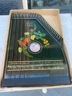 AKKORD-ZITHER "MUSIMA" MARKNEUKIRCHEN, DDR ORIGINELE DOOS., Muziek en Instrumenten, Ophalen of Verzenden, Zo goed als nieuw