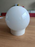 Plafondlamp bollamp melkglas, Ophalen