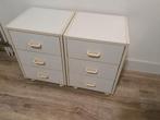 2 Nachtkastjes wit op wieltjes 35x32x50, Huis en Inrichting, Slaapkamer | Nachtkastjes, Ophalen, Zo goed als nieuw, Minder dan 45 cm