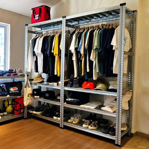 Niet je standaard kledingkast – dit is een stellingkast, Huis en Inrichting, Kasten | Kledingkasten, Nieuw, 200 cm of meer, 150 tot 200 cm