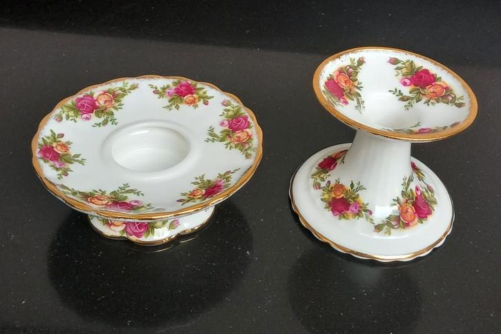 Royal Albert country roses sauskom, kop en schotels.etc, Huis en Inrichting, Keuken | Servies, Zo goed als nieuw, Kop(pen) en/of Schotel(s)