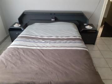 Bed beschikbaar voor biedingen