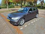 BMW 1 serie 116i 2005 Grijs, Auto's, 1-Serie, 1596 cc, Zwart, 4 cilinders
