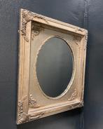 Antieke Spiegel met Sierlijke Lijst, Ophalen of Verzenden, Zo goed als nieuw, Rond, 50 tot 75 cm