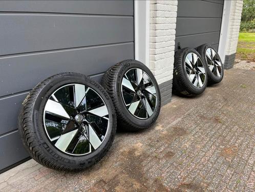19” Inch Volvo XC40 C40 EX40 All Season Michelin banden, Auto-onderdelen, Banden en Velgen, Band(en), Zomerbanden, 19 inch, 235 mm