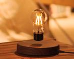 Zwevende lamp! Super leuk en zweeft echt!, Huis en Inrichting, Lampen | Tafellampen, Ophalen of Verzenden, Nieuw, Minder dan 50 cm