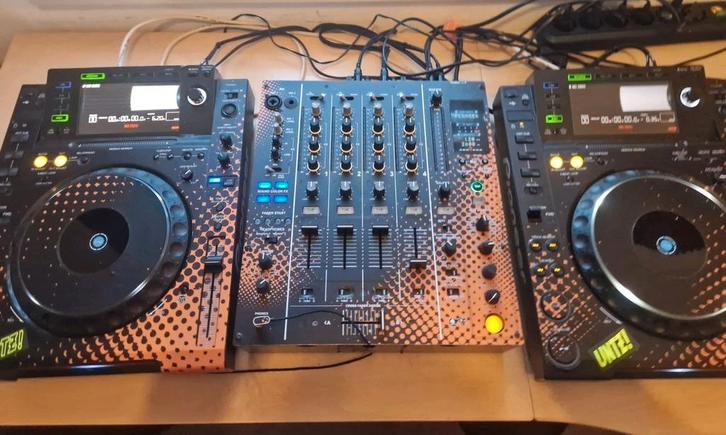 Pioneer 2x CDJ 2000 + 1x DJM 800, Muziek en Instrumenten, Dj-sets en Draaitafels, Zo goed als nieuw, Dj-set, Pioneer, Ophalen