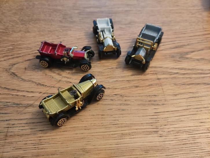 4 Vintage klassieke auto's, Verzamelen, Speelgoed, Gebruikt, Ophalen of Verzenden