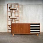 Retro, oud dressoir, vintage kast, mid-century kast, Ophalen, Zo goed als nieuw, 25 tot 50 cm