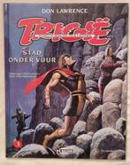 Trigië | Don Lawrence| nr 3 -Stad Onder Vuur [HC]-gesigneerd, Boeken, Ophalen of Verzenden, Zo goed als nieuw, Don Lawrence, Mike Butterworth