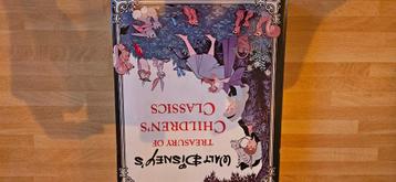 Disney boek. Treasury of children's Classics beschikbaar voor biedingen