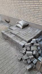 Stenen - gratis, Tuin en Terras, Tegels en Klinkers, Ophalen, Gebruikt, Beton, Klinkers