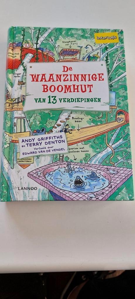 Terry Denton De waanzinnige boomhut van 13 verdiepingen, Boeken, Kinderboeken | Jeugd | onder 10 jaar, Zo goed als nieuw, Fictie algemeen