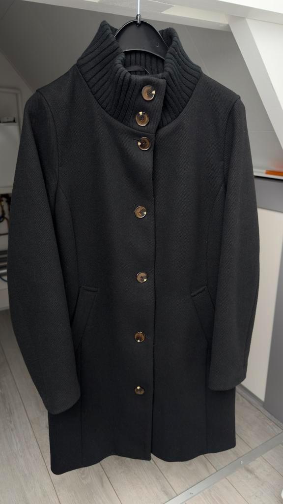 s.Oliver Winterjas Maat 40, Kleding | Dames, Jassen | Winter, Zo goed als nieuw, Maat 38/40 (M), Zwart, Ophalen of Verzenden