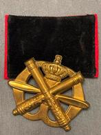 Baret embleem pootjes direct luchtdoel artillerie officier, Verzamelen, Verzenden, Landmacht, Nederland, Embleem of Badge