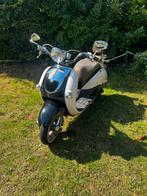 Vom grande retro scooter, Fietsen en Brommers, Snorfietsen en Snorscooters, Gebruikt, Benzine, Ophalen, Overige merken