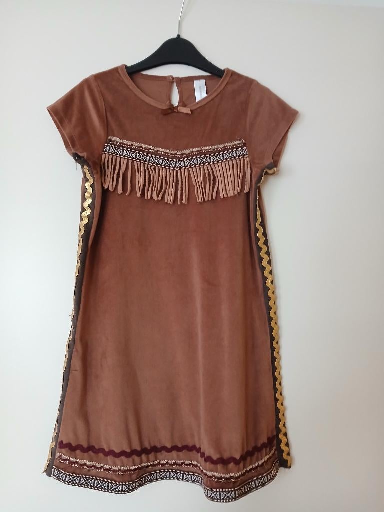 Indianenjurkje inclusief tooi, Ophalen of Verzenden, Zo goed als nieuw, 134 t/m 140, Meisje