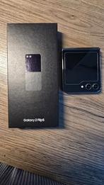 Samsung Galaxy Z Flip5 256GB kleur graphite, Telecommunicatie, Mobiele telefoons | Samsung, Overige modellen, Overige kleuren