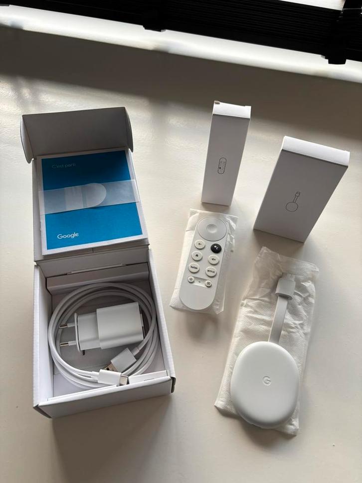 Google Chromecast HD | Nieuwstaat en compleet, Audio, Tv en Foto, Televisie-accessoires, Zo goed als nieuw, Ophalen of Verzenden