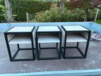 Nachtkastje/bijzettafel, Huis en Inrichting, Minder dan 55 cm, Metaal of Aluminium, Vierkant, Zo goed als nieuw