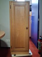 Smalle hoge kast licht eiken met legplanken, Ophalen, Gebruikt