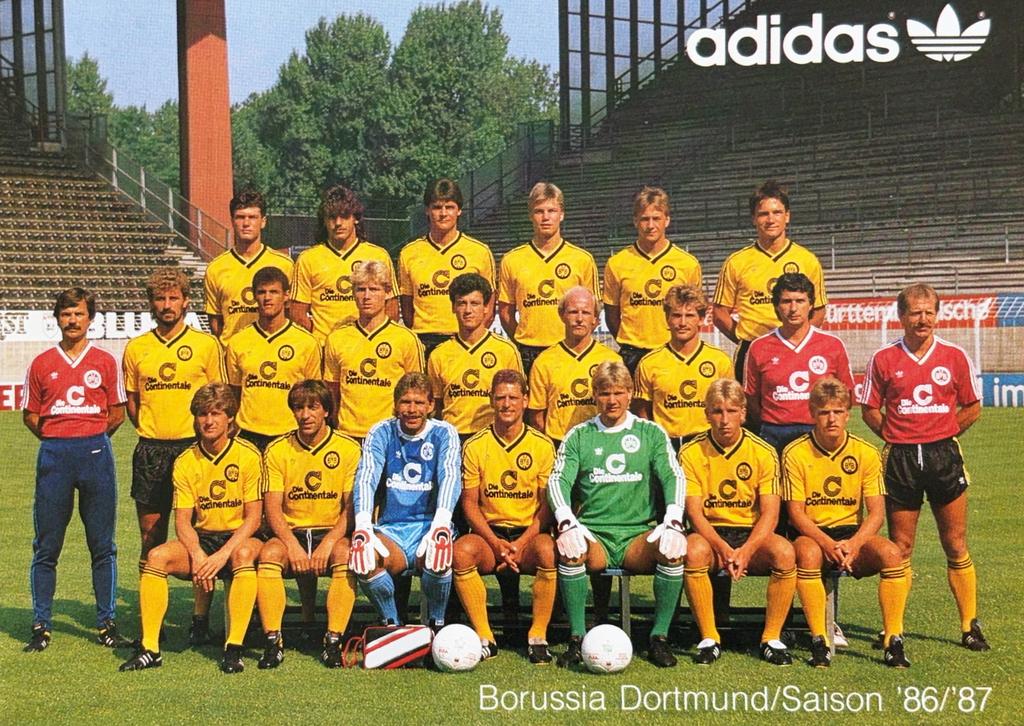 Elftalkaart Borussia Dortmund - seizoen 1986/1987, Verzamelen, Sportartikelen en Voetbal, Ophalen of Verzenden, Zo goed als nieuw