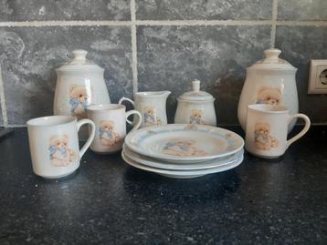 beren servies  beschikbaar voor biedingen
