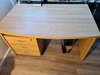 Bureau (130x82) gratis af te halen, Huis en Inrichting, Bureaus, Gebruikt, Ophalen