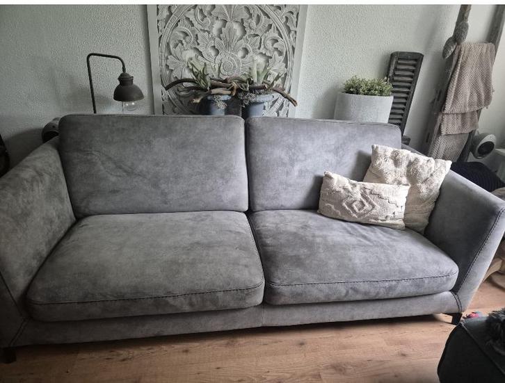 Mooie 2,5-zits bank - 210 cm breed, Huis en Inrichting, Banken | Bankstellen, Zo goed als nieuw, Rechte bank, Driepersoons, 200 tot 250 cm