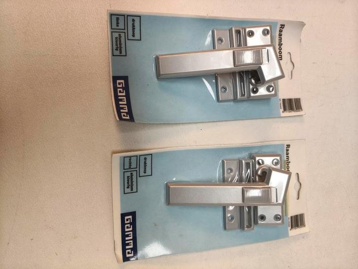 Aangeboden Partij Nieuwe Raamboompjes met drukknop, Doe-het-zelf en Verbouw, Hang- en Sluitwerk, Nieuw, Slot, Ophalen